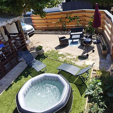 Hotel Havre De Paix Bord De Saone Avec Jacuzzi Massieux Exteriér fotografie